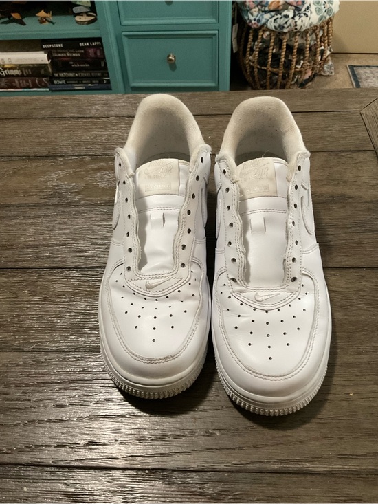 Used nike Air Force 1 White Sneakers with Red Supreme Laces main image 4